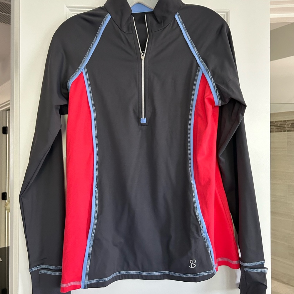 New Sofibella long sleeved half zip pullover Med Gray and Pink accents